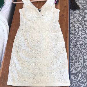 White sleeveless dress
